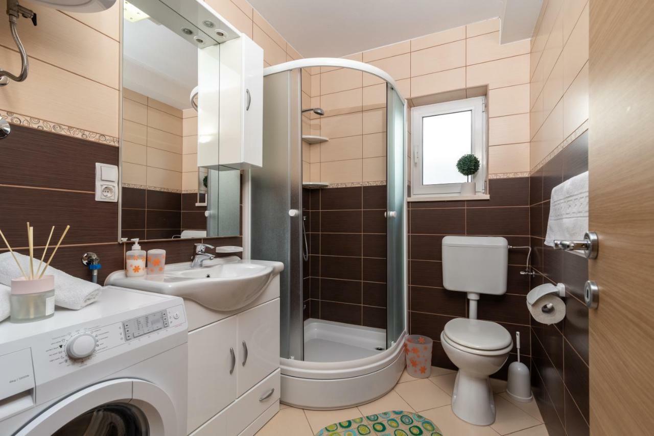 Apartment Nives Trogir Exterior foto